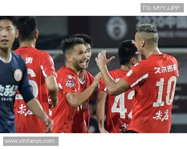 中甲第24轮精彩对决南通支云迎战贵州队全力争胜展现球队实力